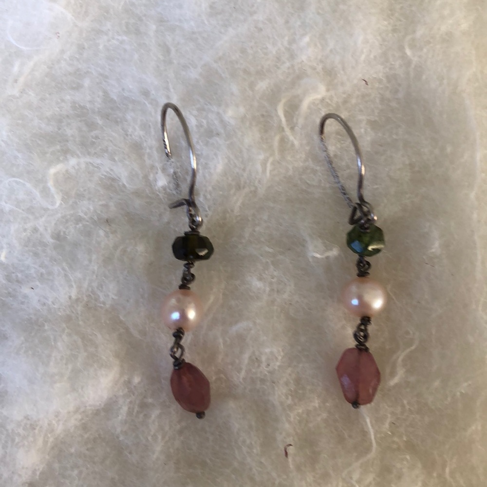 Charming three jewel  dangle earrings